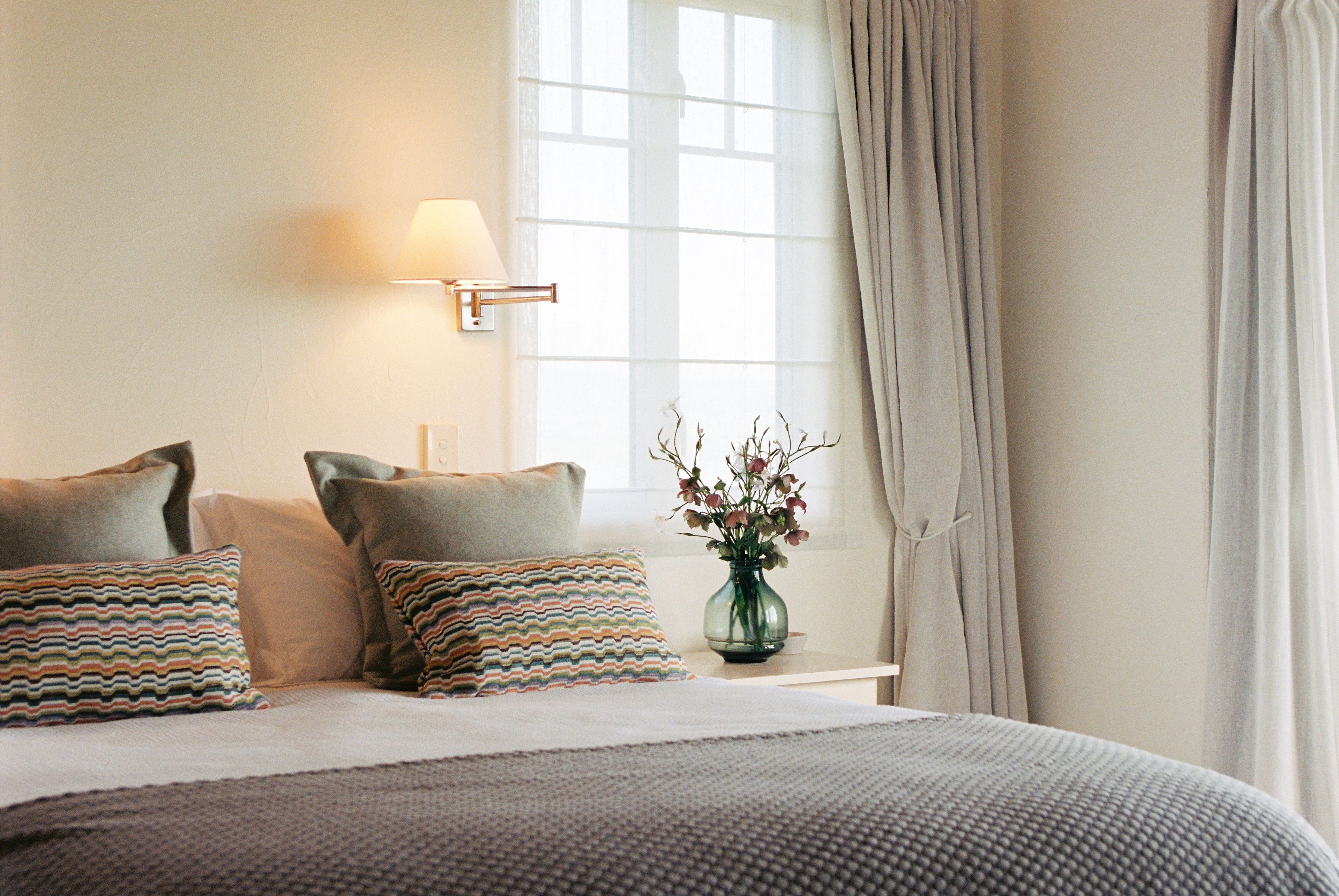 Whare_Cottage_Interior_1
